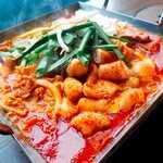 黒毛和牛のコプチャンクイ（塩だれ・辛味噌ダレ・にんにく醤油）