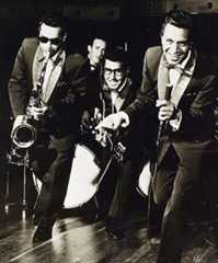 The Maori Hi Five show band