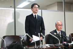 会見を行った国分太一と菰田優弁護士