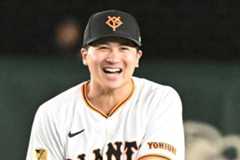 笑顔の泉口友汰