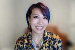 ABEMAのリモートインタビューを受けたアスカ