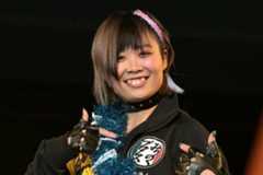 10日の「SareeeーISM」にみちのくプロレスのパーカー着用で登場したMIRAI