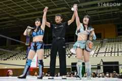 メインで「下克上」を果たした玖麗さやか(右)＆さくらあや(左)