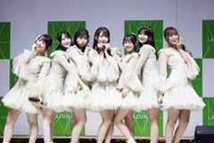 ラゾーナ川崎プラザでリリースイベントを開催したRain Tree（©OVERSE/KING RECORDS）