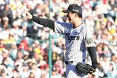 予告ストレートを宣言する藤川球児監督