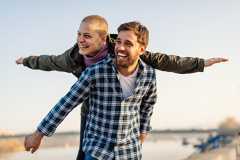 私たちの家計を背後で守る保険