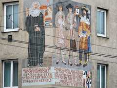 Relief an einer Hauswand im 17.Bezirk