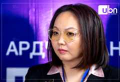 Б.Жаргалан: Сүүлийн хэд хоног хэдэн яамдын дарга, төрийн алба хаагчид Төрийн ордны коридорыг сахиж суулаа. Хэзээ нь үндсэн ажлаа хийх юм, бүү мэд