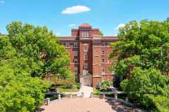 Photo of Alumni Hall