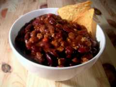https://upload.wikimedia.org/wikipedia/commons/5/50/Bowl_of_chili.jpg