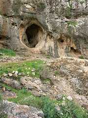 Skhul cave