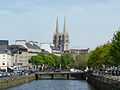 Quimper : les rives de l'Odet et les tours de la cathédrale Saint-Corentin