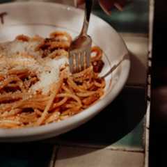 τι-πρέπει-να-τρώτε-μετά-από-ένα-βαρύ-γεύ-391289