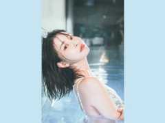 岸明日香と韓国デート!　 水着のシーンのほかお酒を飲む姿も披露！