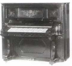 Janko keyboard in Decker Brothers upright