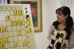 http://joshi-shogi.com/1day/080429_nakai.jpg