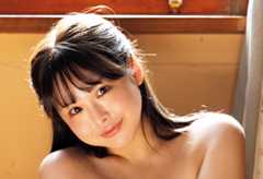 家族総出で巨乳属性な推定Jカップのおっぱいエリート・永瀬永茉「高校生のとき伸びをしたらボタンがプチッて取れて......」