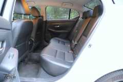 Nissan Sentra No.020 ---- 後座椅乘坐感受