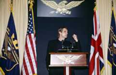 Jeremy Irons addresses delegates during the 2000 International Achievement Summit in London.