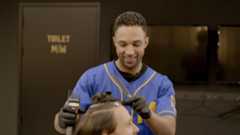 Van voetbalveld naar eigen kapperszaak: 'Een hele nieuwe carrière'