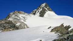 Glockner_mit_Huette  