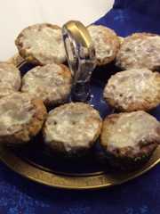 Amish Cinnamon Roll Muffins