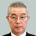 写真：まき　よしお