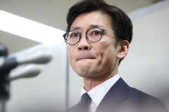 会見に臨む元TOKIOの国分太一さん=2025年11月26日午後2時36分、東京都・霞が関、関田航撮影