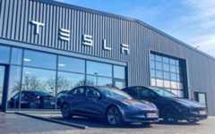 Concession Tesla.
