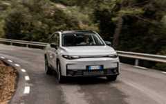 Le Leapmotor C10 REEV arrive en France