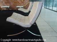 A famosa Cadeira Barcelona por Mies