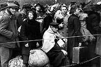 Photo of displaced German war victims wait in Berlin for transportation home