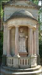 Statue of Queen Anne