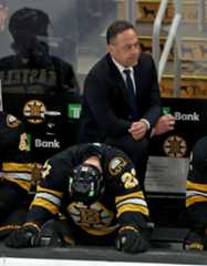 Bruins vs Rangers Boston Bruins head coach Marco Sturm and center Alex Steeves (21) weren't happy in the final seconds of a 6-2 loss to the New York Rangers on Friday. (Staff Photo By Stuart Cahill/Boston Herald)