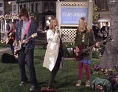 Thurston, Kim and Coco on 'Gilmore Girls'