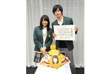 土屋太鳳&山崎賢人、1年間の共演に終止符!「次は時代劇で」 画像