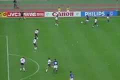 Το οφσάιντ-φάντασμα που είδε μόνο ο επόπτης στο Μουντιάλ του 1990 ανάμεσα σε Ιταλία και Αγγλία