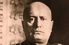 Benito Mussolini, 1937
