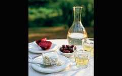 Wine to bring out feta’s formidable qualities