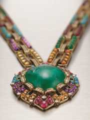 《コンバーチブル・ソートワール=ブレスレット》 ゴールド、アメシスト、ターコイズ、シトリン、ルビー、エメラルド、ダイヤモンド 1969年頃 ブルガリ・ヘリテージ・コレクション