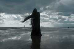 向井山朋子、美術館初の大規模個展がアーツ前橋で - ピアノ音楽や映像が織りなす新作インスタレーション