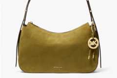 マイケル・コース「ノリータ」25年秋ショルダーバッグ、ピスタチオカラーやなめらかなヌバッグ素材など