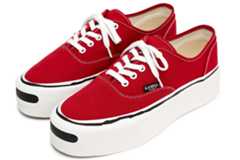 カミヤ”手描き風サイドライン”スニーカー＆スリッポン、5.3cmの厚底ソールでアレンジ