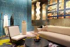 「カサロエベ銀座」バッグや革小物揃う日本最大の旗艦店、スペイン伝統菓子の並ぶ世界初ギフトカウンターも