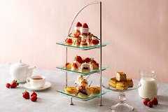 ヨコハマ グランド インターコンチネンタル ホテル「いちごとミルク」の限定アフタヌーンティー