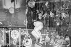 大阪の美術館｜特別展「コトバの重なる場所」大阪で、異なる言語の交わる場で起きた対立や抑圧の歴史に着目