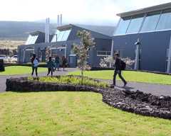 Students walking between classes at Hawaii Community College Palamanui
