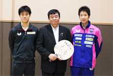 水谷隼選手、吉田雅己選手来行