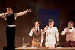 Divadlo v Dlouhé - Lidská tragikomedie