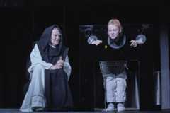 Divadlo pod Palmovkou - Něco za něco